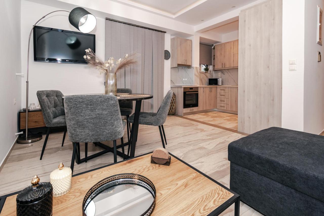 Chistina'S Brand New Apartment Kyparissia Exterior foto