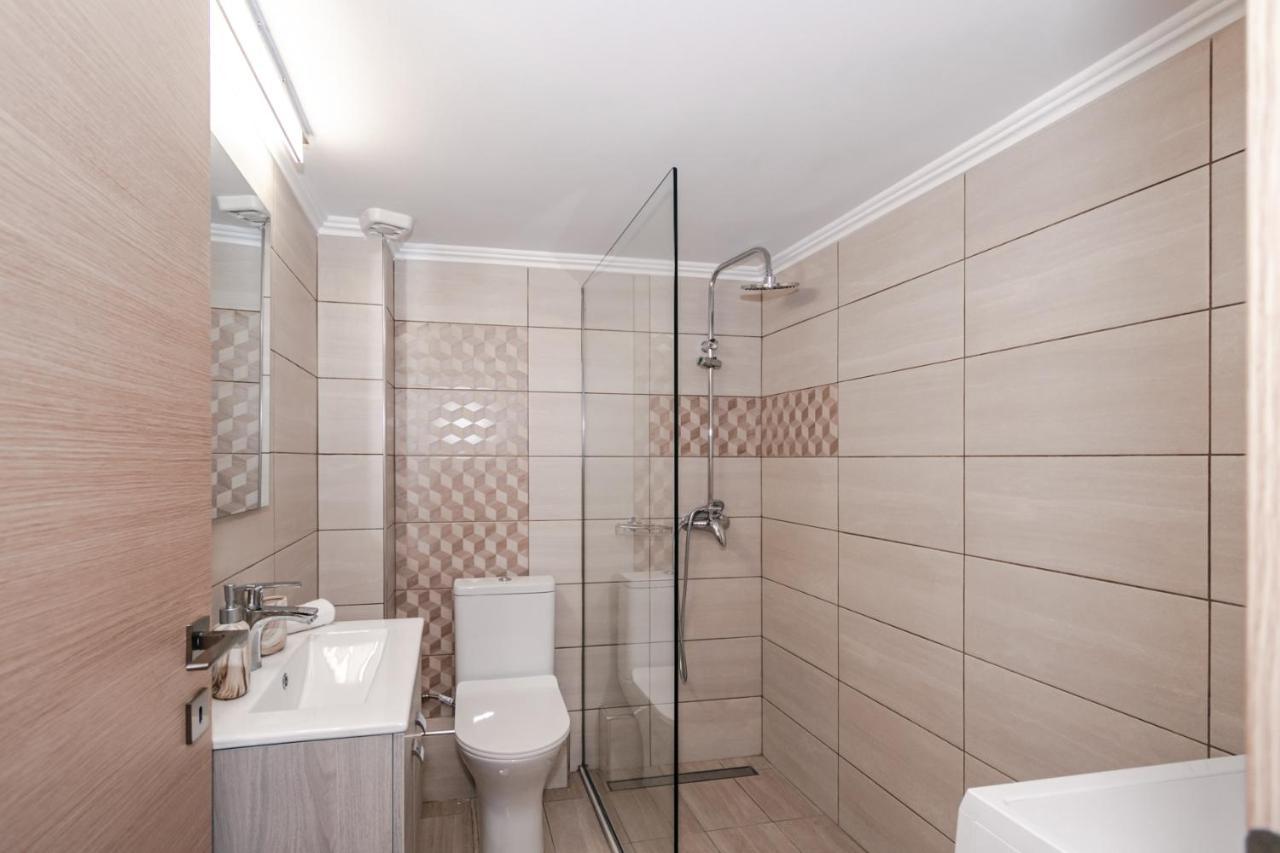 Chistina'S Brand New Apartment Kyparissia Exterior foto